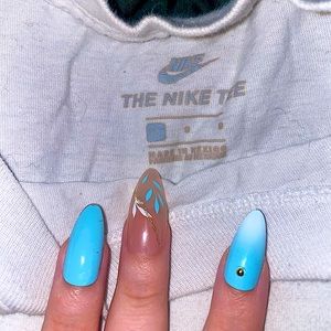 Nike Manhattan Unisex Tee